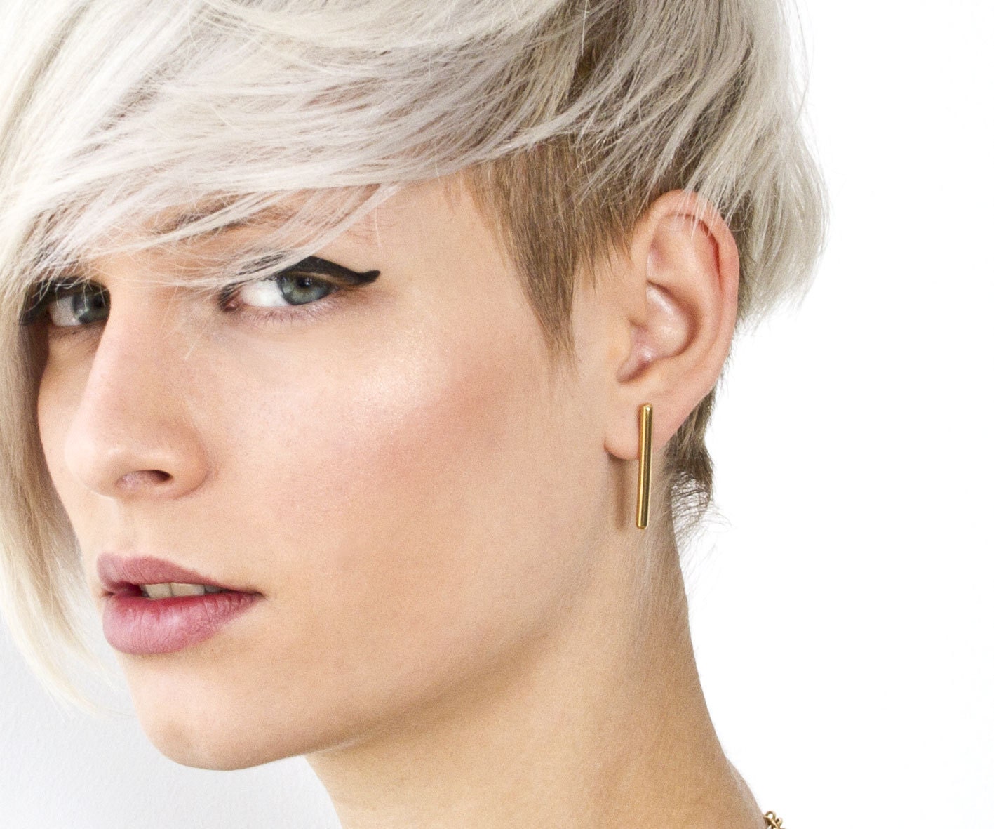 Line earrings in gold or Sterling silver, bar stud  Geometric post earrings, minimalist jewelry