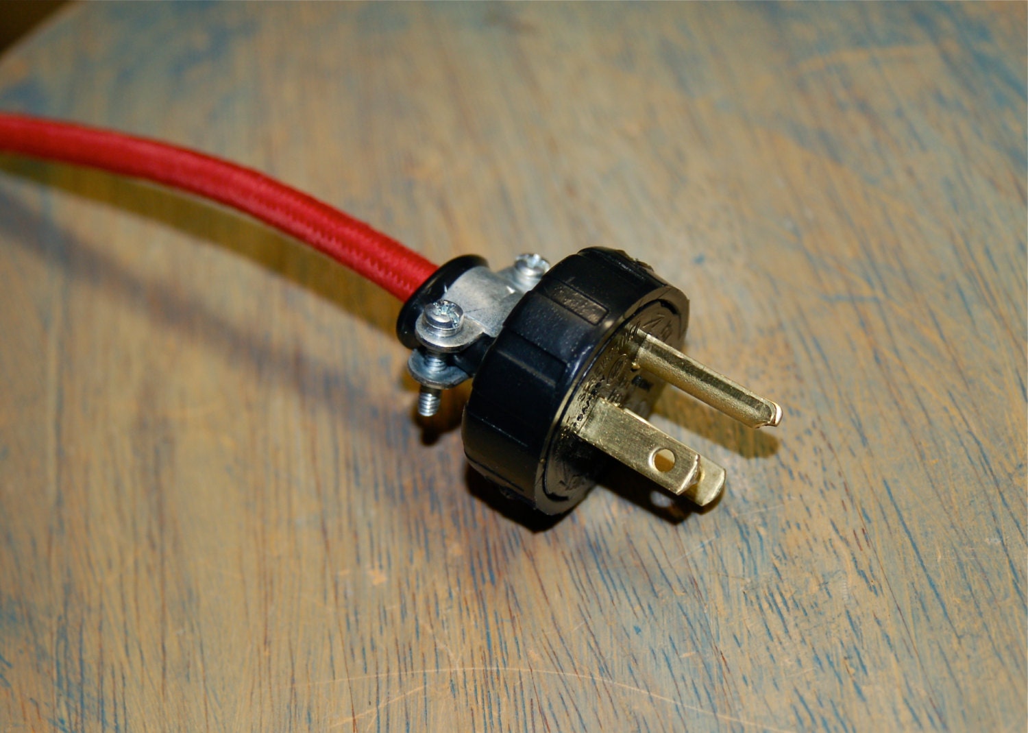 3 Prong Electrical Plug w/ Cord Clamp Industrial Rewire