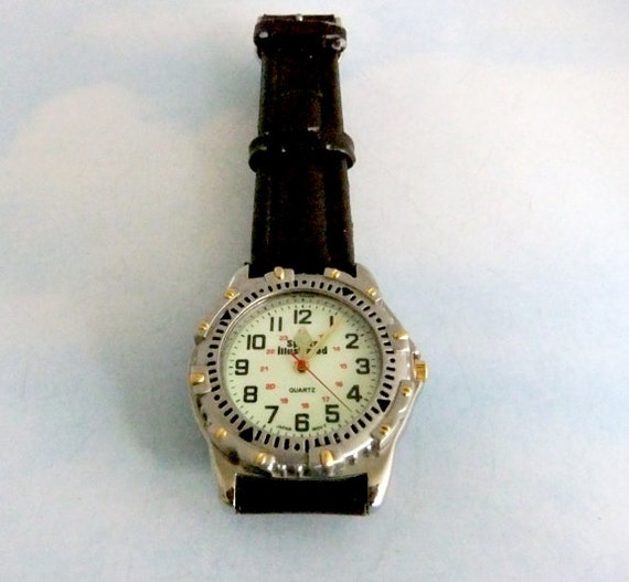 Sports Illustrated Quartz Mens Watch Leather Band