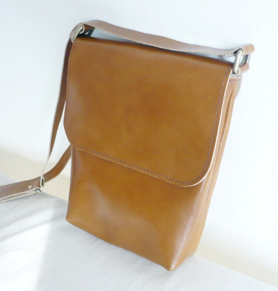 Items similar to Small Leather Cross Body Bag, Shoulder Bag, Leather ...