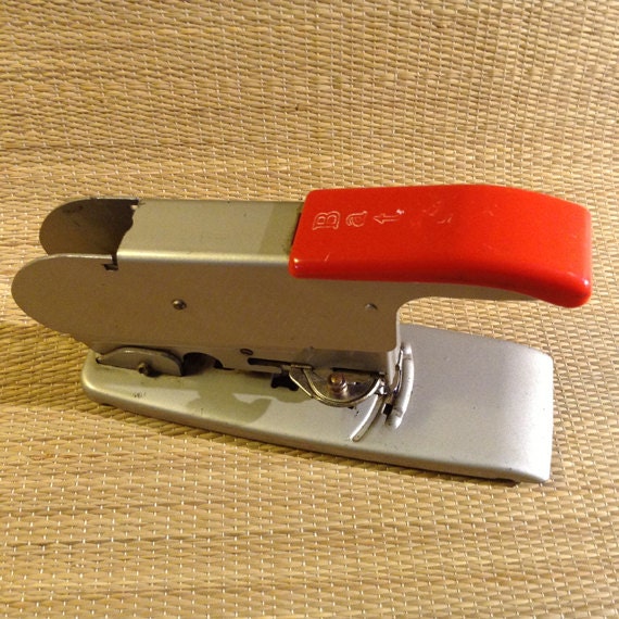 Vintage Bates Stapler Model C uses steel wire or brass wire to