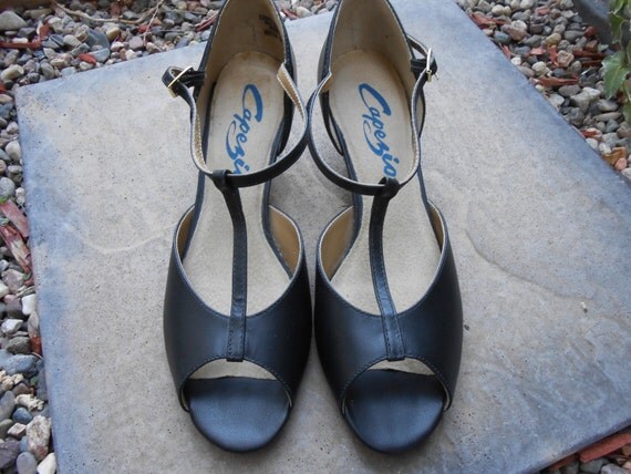 vintage capezio t strap flats
