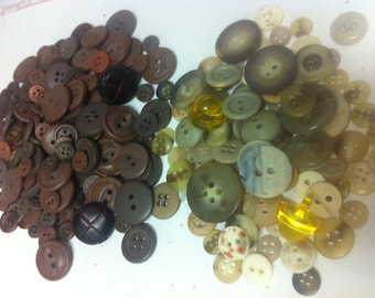 135 bulk mix brown and beige plastic buttons