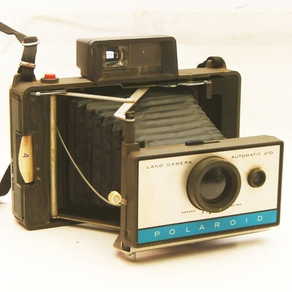 Vintage Camera Polaroid 210 Instant Film Camera with Case and