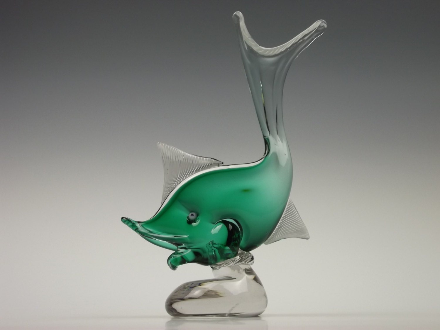 Aureliano Toso Murano green glass fish sculpture by