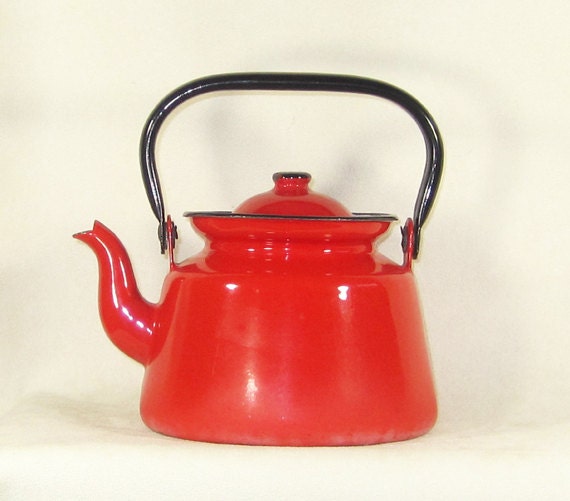 KETTLE Red Enamel French Vintage Kettle with black handle