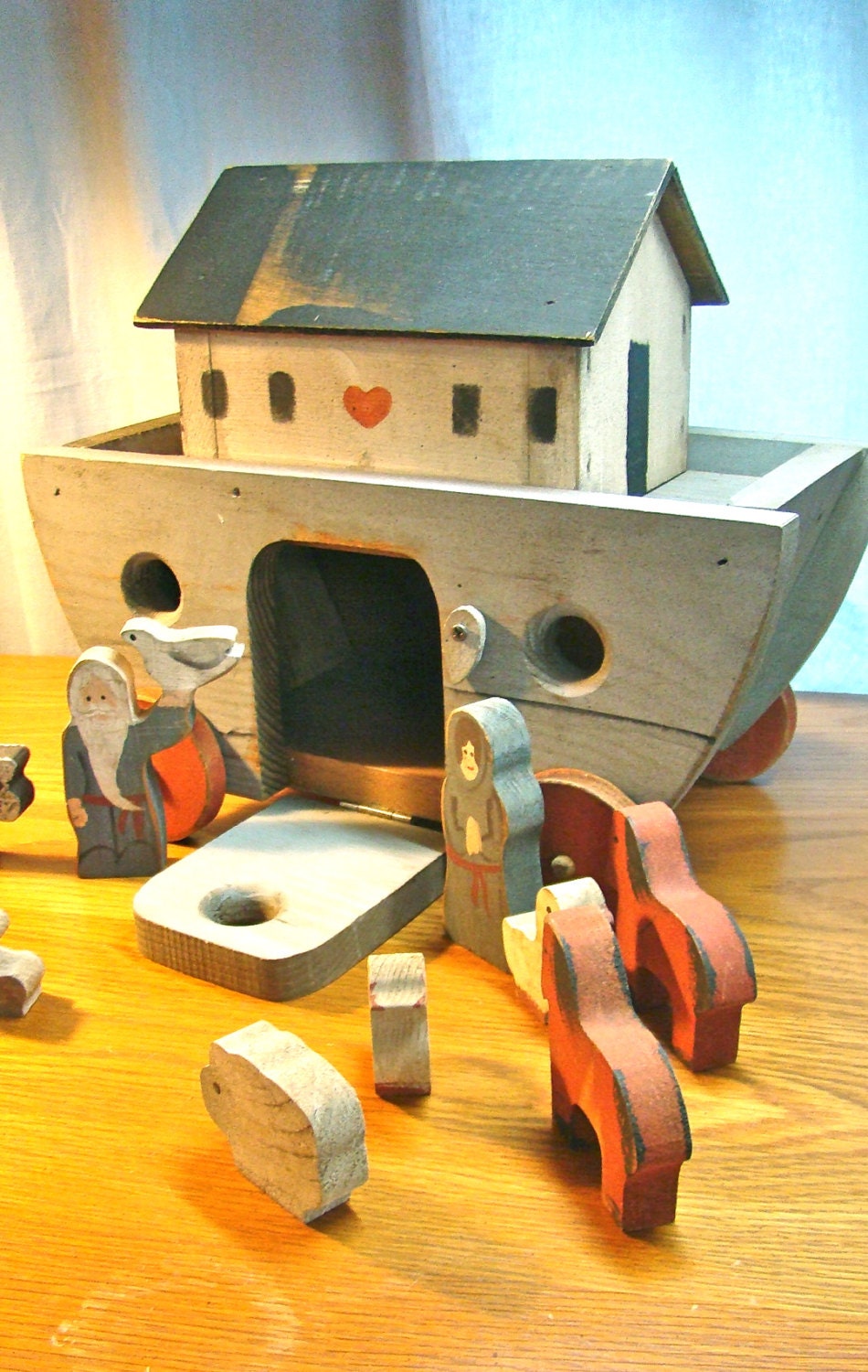 Vintage Handmade Wood Toy. Noah�s Ark with Wooden Animal