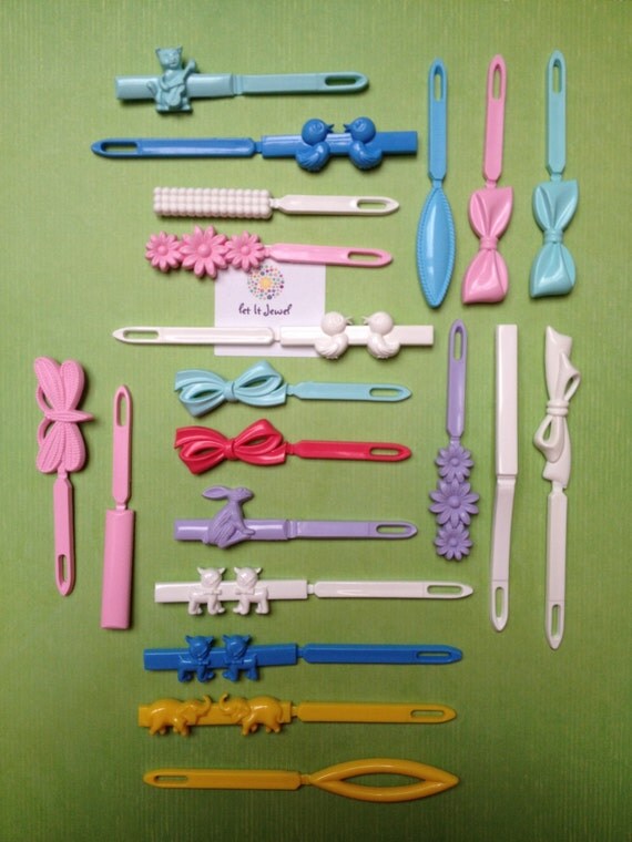 Vintage colorful plastic hair barrettes 20. Hard to find.
