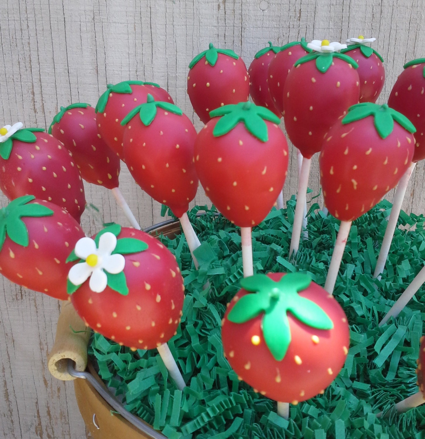 Strawberry Cake Pops Strawberry Birthday Cakes Edible