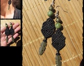 boucles d'oreilles en macramé avec bille de jade et perles bronze