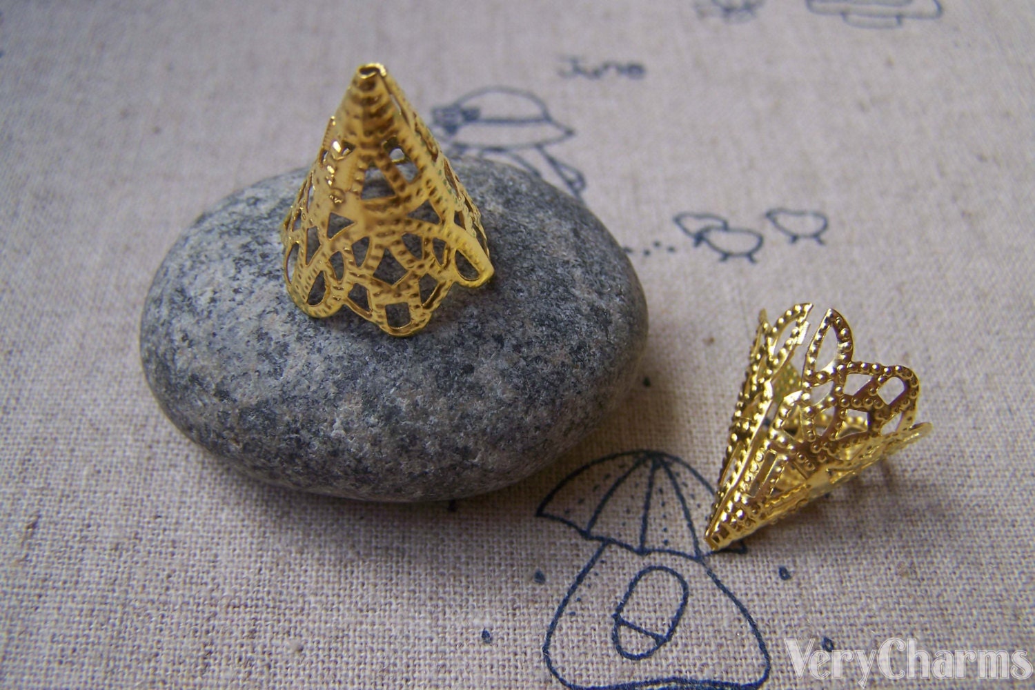 Gold Cone Filigree Large Bead Caps Findings 17x20mm Set Of 50 Gold cone filigree large bead caps findings 17x20mm set of 50