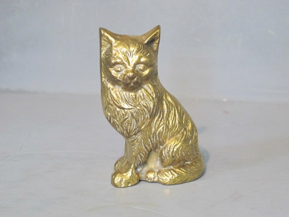 metal cat figurine