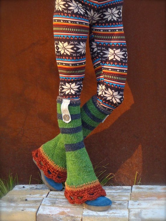GREEN flared LEG WARMERS Owl leg warmers Fall colors leg by GPyoga