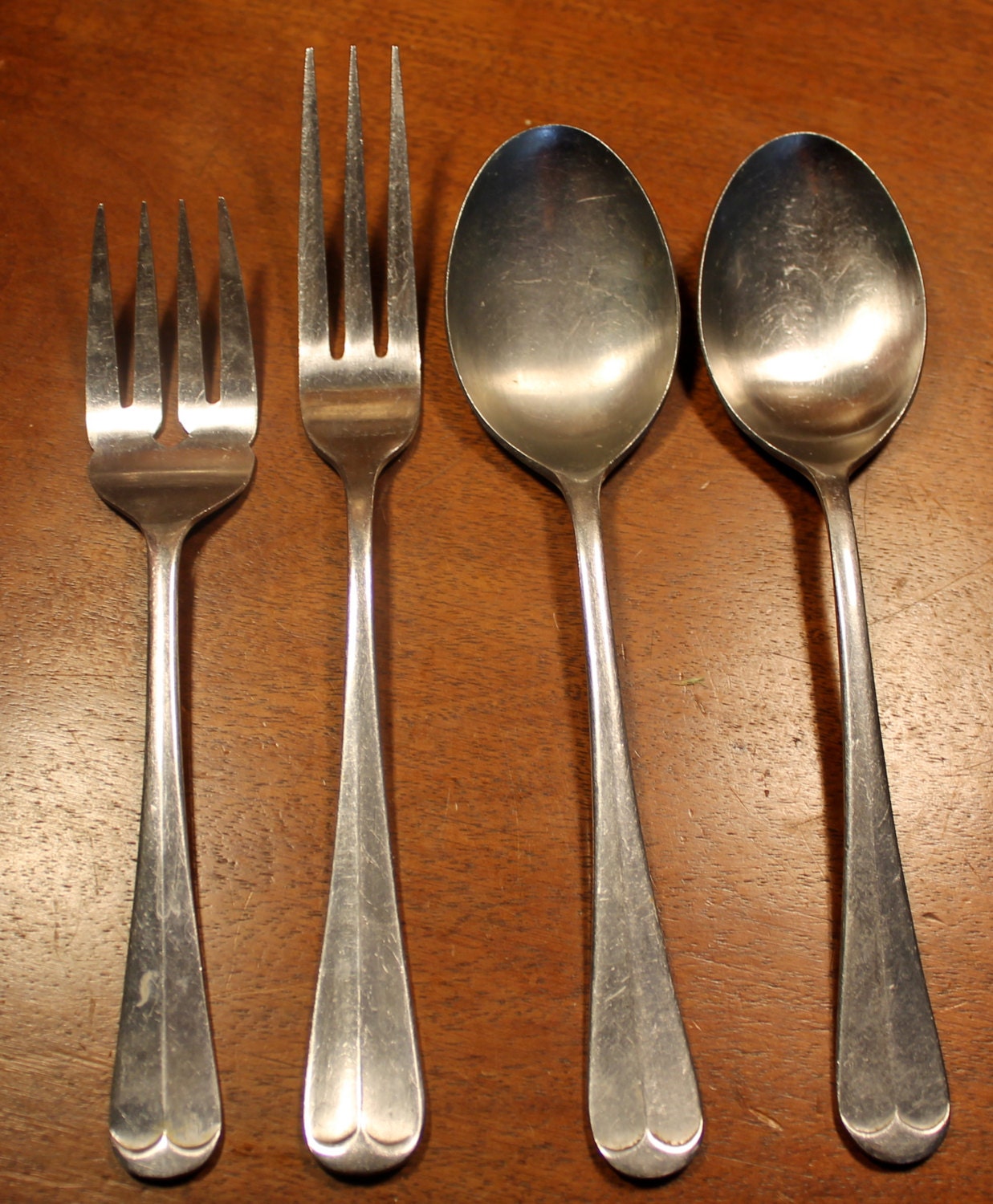 JAMESTOWN Classic Colonial American pattern Flatware