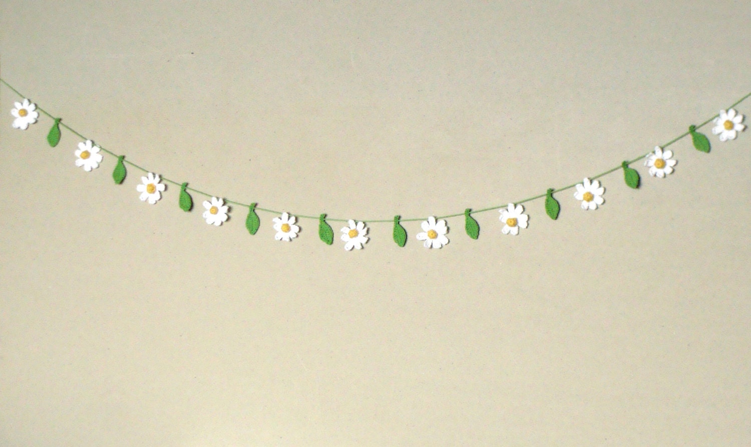 3d Crochet flower garland bunting daisy nursery decoration