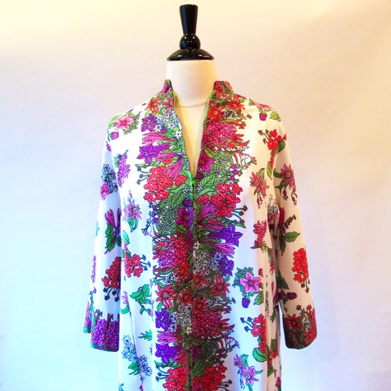 Vintage 60s Lounging Apparel 1960s Housecoat by StraylightVintage