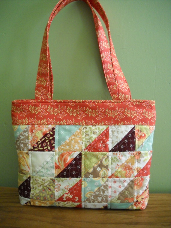 SALE Patchwork Quilted Purse made with by RedRabbitQuilting