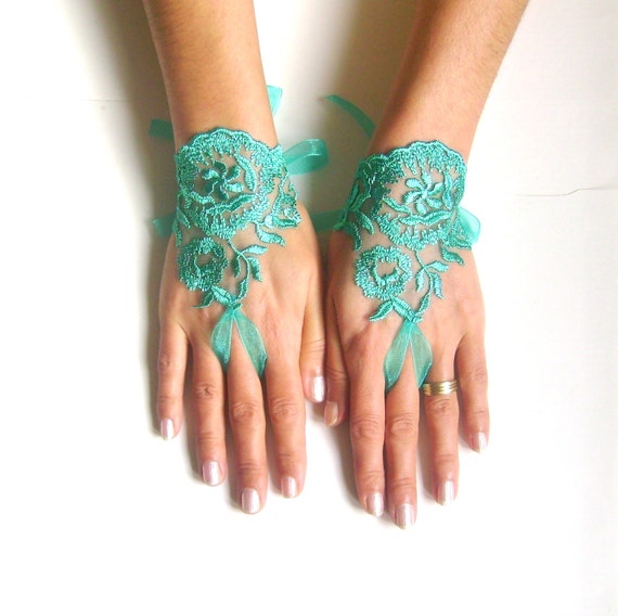 mint green lace gloves free ship cuff fingerless lace