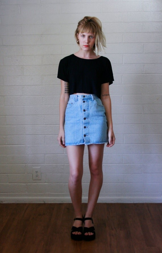good high waisted jean skirt outfit dress