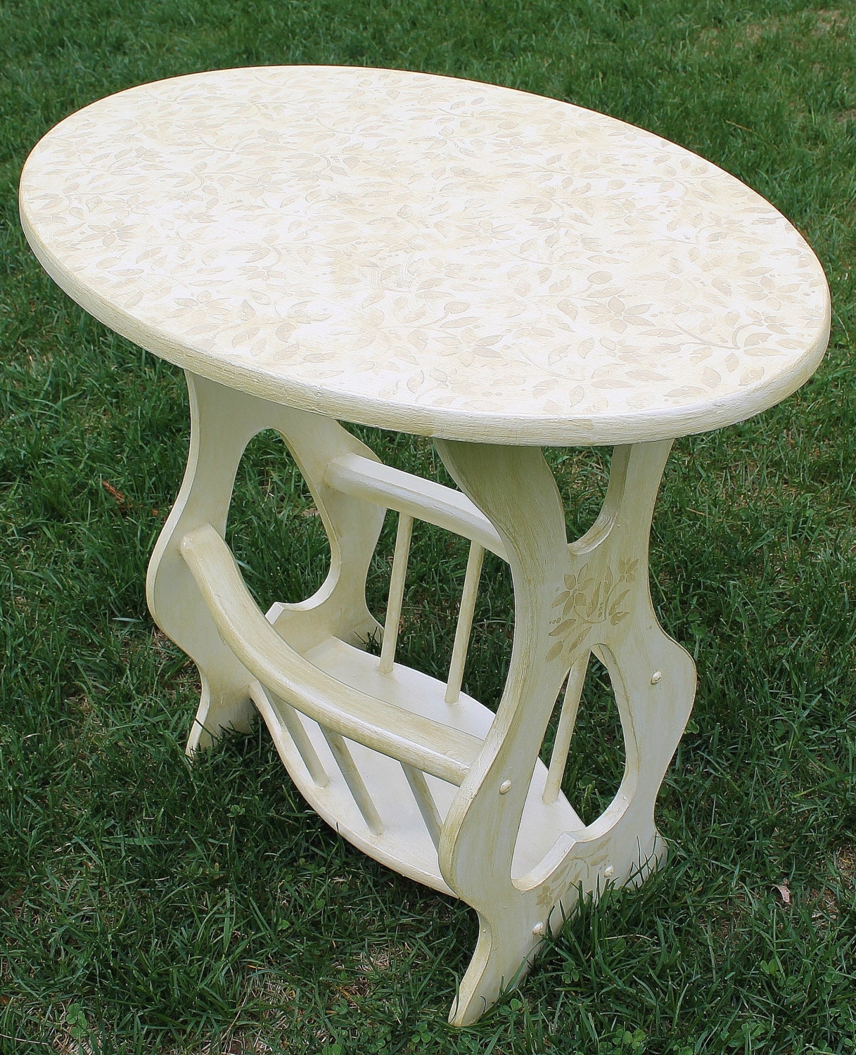 Oval end tableAccent table Painted table End table