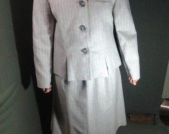 VINTAGE suit, 70's suit, GREY/WHITE Suit, Polyester Suit, Dress Suit, Large Suit, Sz 14