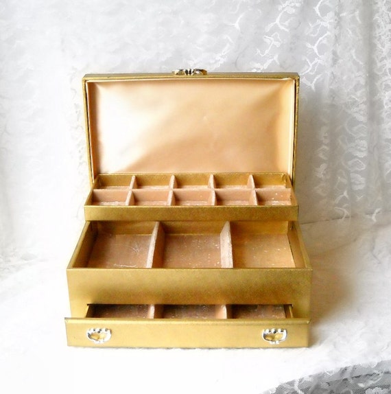 Vintage Lady Buxton Gold Jewelry Box