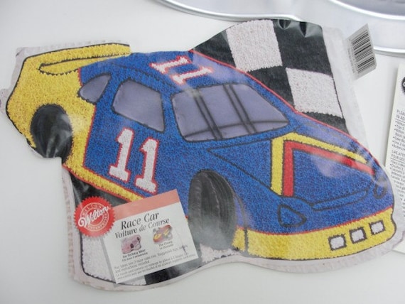 Race Car cake pan Wilton 1997
