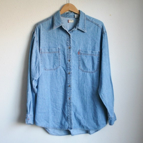 Vintage Levi's Red Tab Denim Shirt Made in Hong Kong by sariloaf