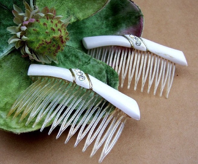 Vintage hair combs hair barrette hair pin 2 Hollywood Regency