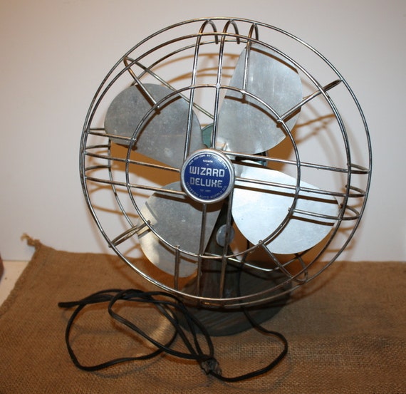 Vintage Wizard Deluxe fan model 6J2406