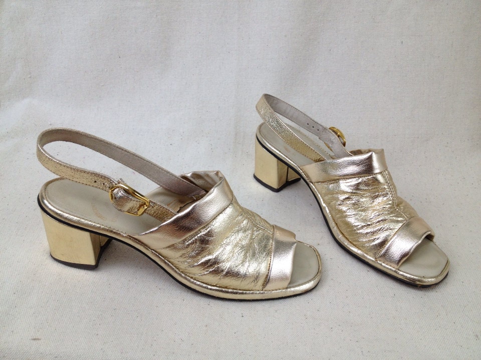 Vintage Gold Sandals 6