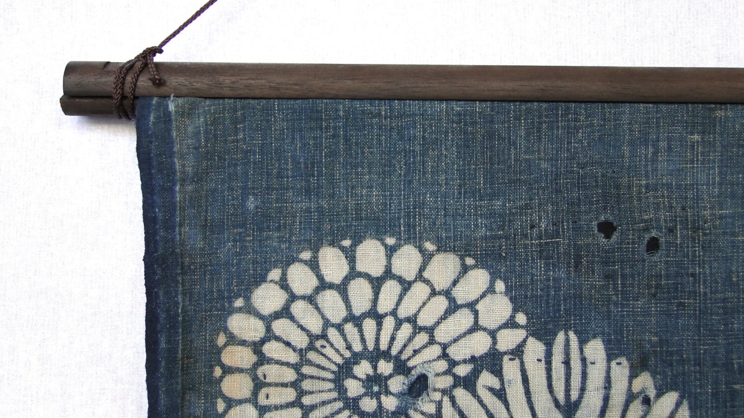 Textile Display Hanger. Wooden Fabric Scroll. Wall Hanging Supply. (Ref