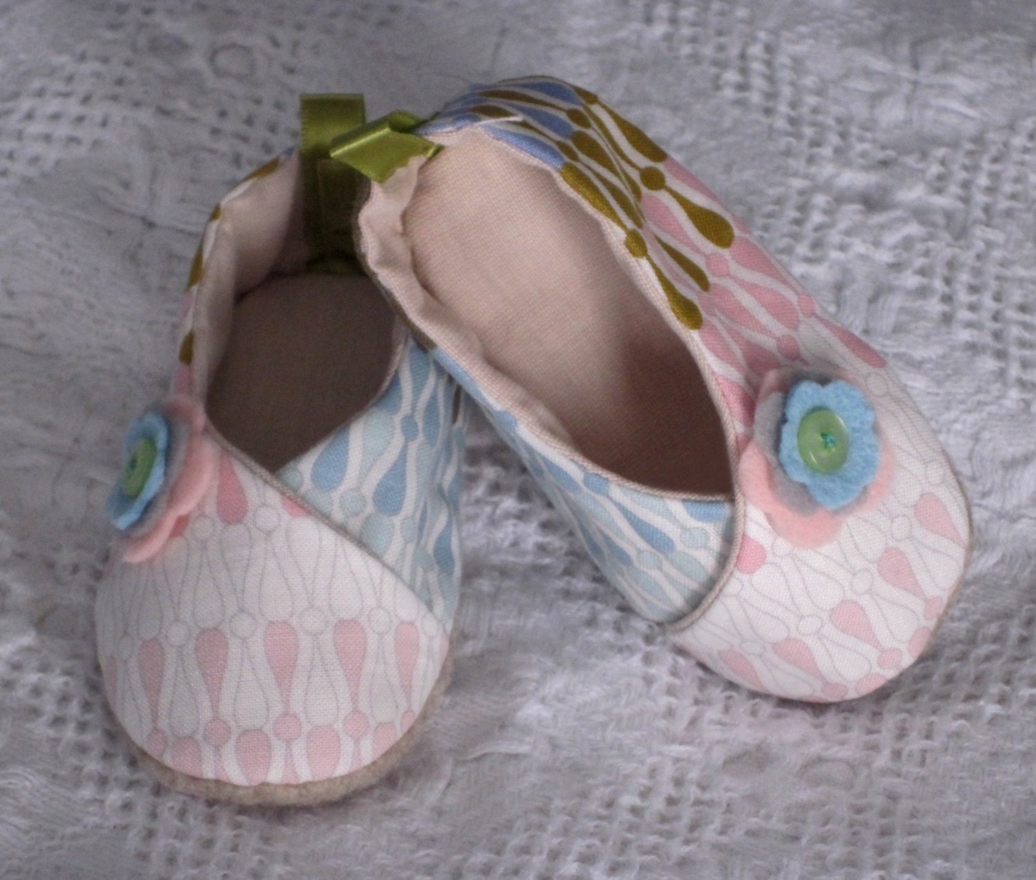 Kimono Shoes 7 sizes PDF Sewing Pattern by LittleMelaDesign