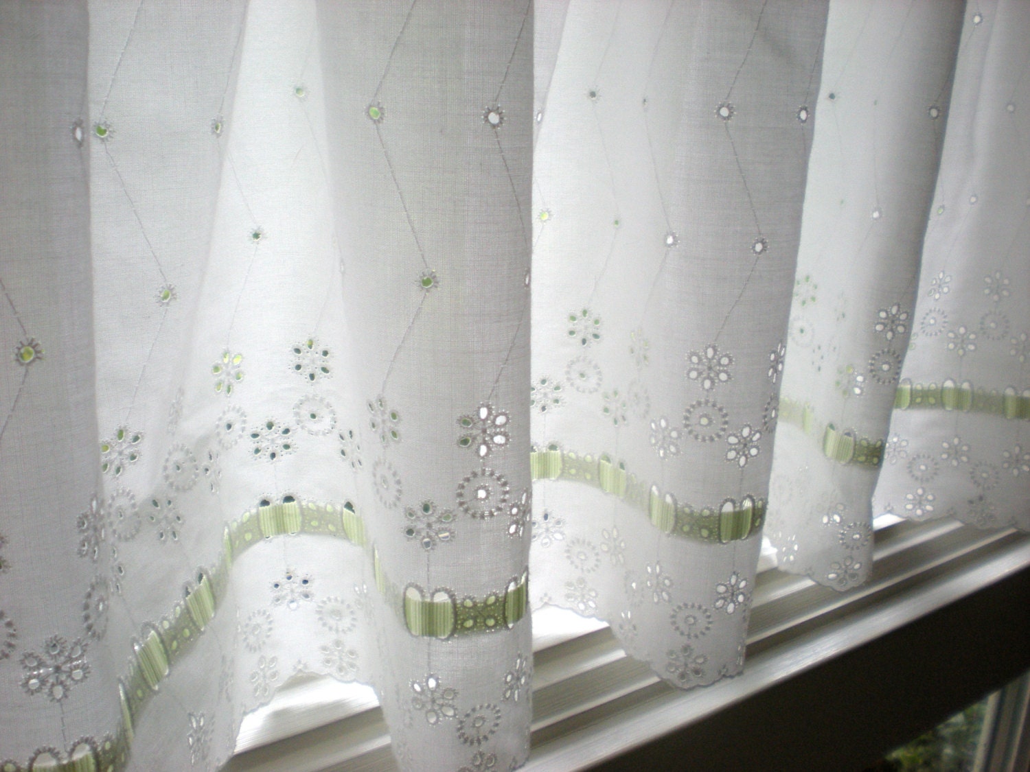 Crisp White Lace Curtain Eyelet Lacy Window Covering