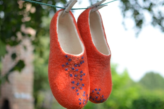 Felted slippers orange  - handmade felt wool house shoes , I can felt any size