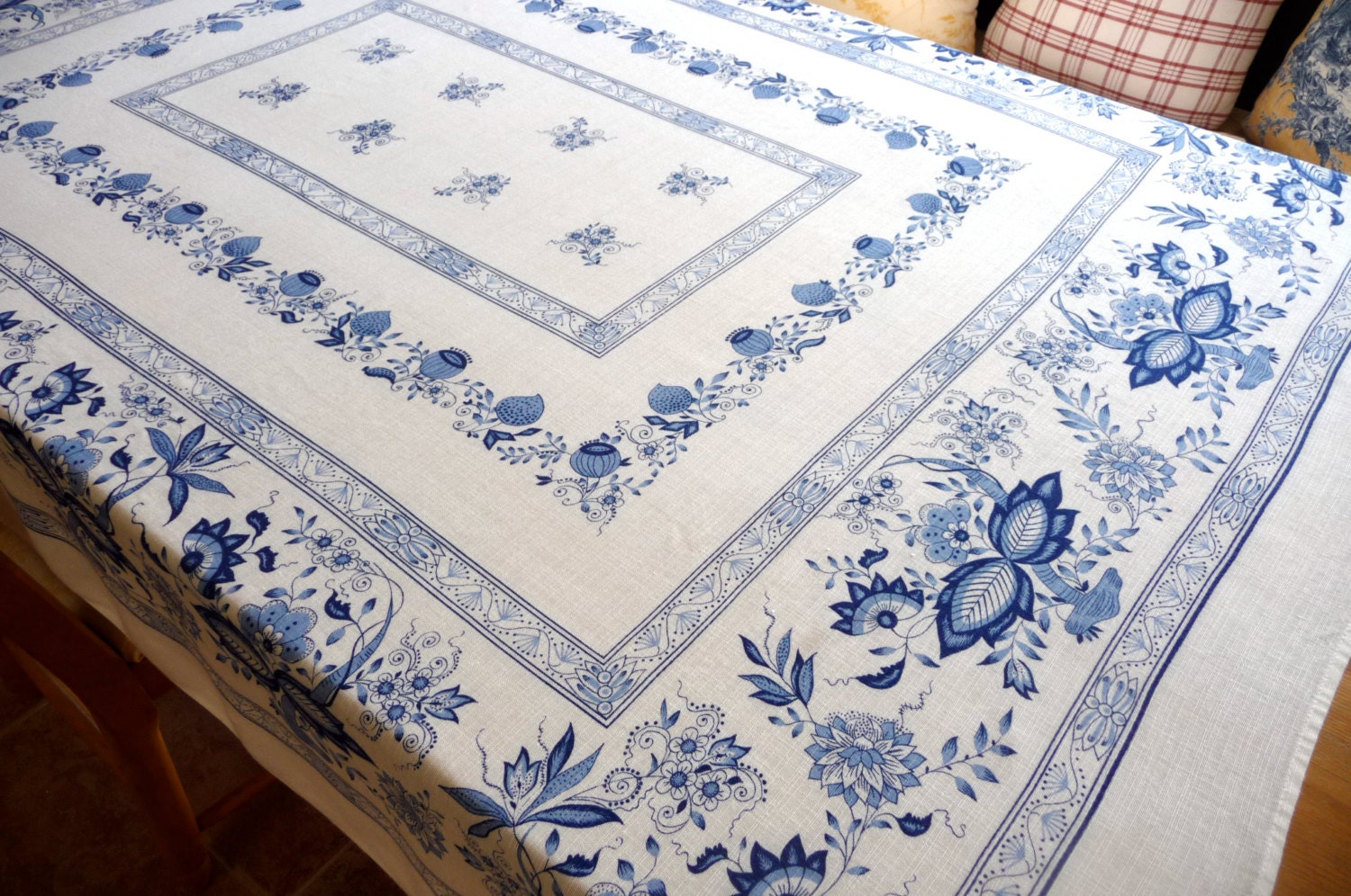 German Tablecloth Blue Onion Zwiebelmuster 58 x 51