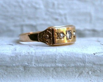Antique British Pearl and Diamond 15K Yellow Gold Floral Band.