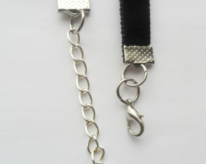 Black velvet choker necklace with a width of 3/8” inch (pick your neck size) black ribbon choker necklace