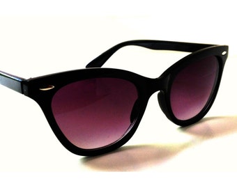 Black Cat Eye Sunglasses, Wayfarer Sunglasses, Clubmasters, Cateye Glasses, Rockabilly, Deadstock, Retro, Horn Rim Cateyes