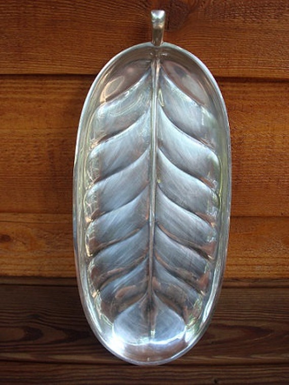 Silver Plated Banana Leaf Serving Platter by yankytreasure on Etsy