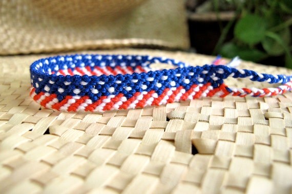 Usa Flag Friendship Bracelet By Dakotaandknottings On Etsy 7125