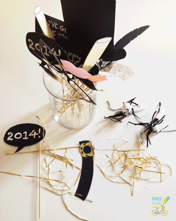 2014 Printable Photo Prop - 6 PDF pages to print and to use for your photo booth - printable files Il_570xn