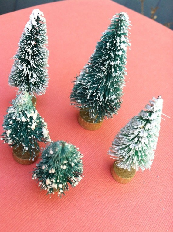 5 Vintage Bottle Brush Trees