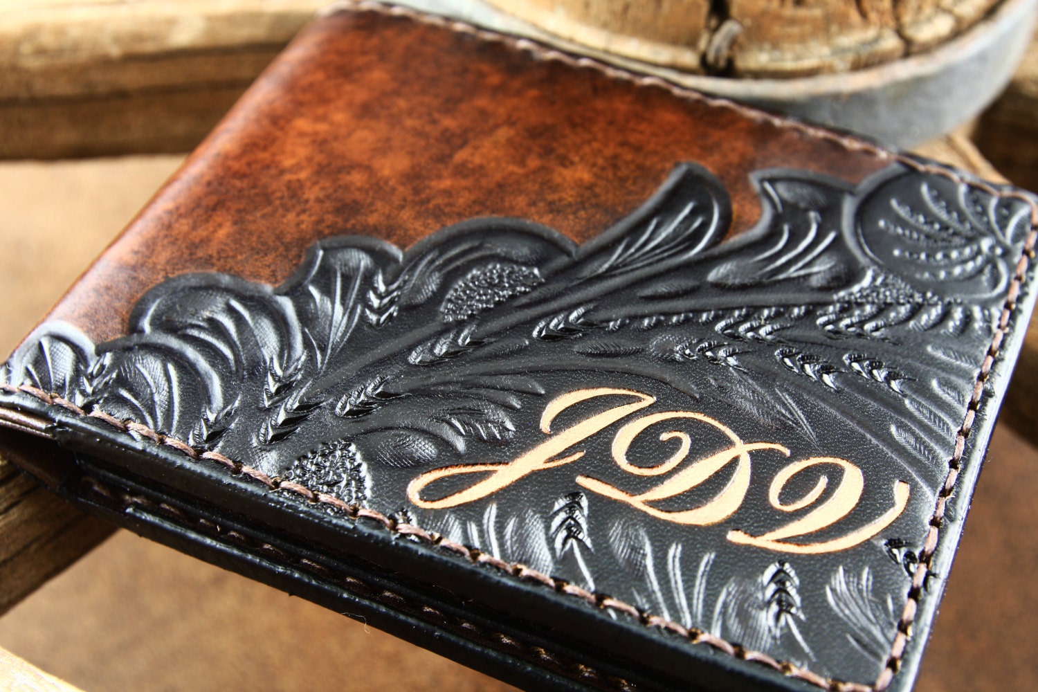 Handtooled Italian Leather Wallet for man. Carefully