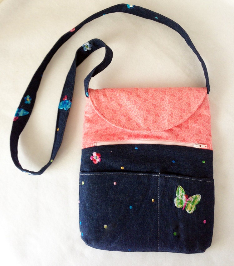 Girl&#39;s cross-body bag PDF sewing pattern by charmedLiebling