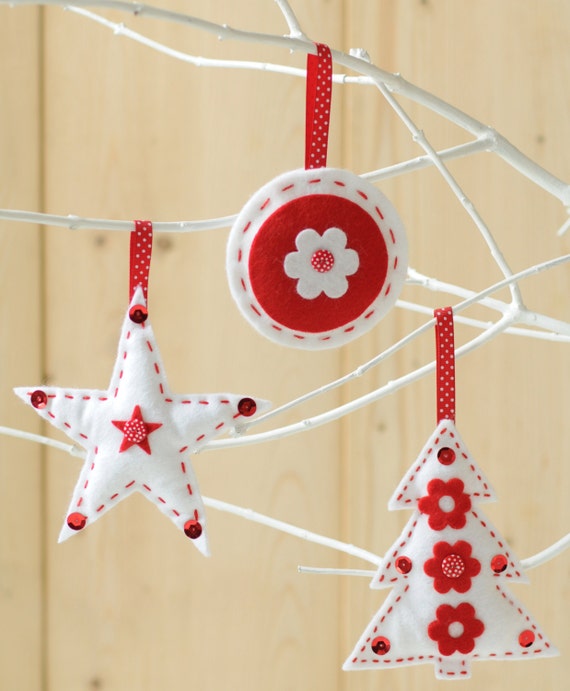 Felt Christmas Decorations Sewing Kit 3 by kittykaymakeandsew