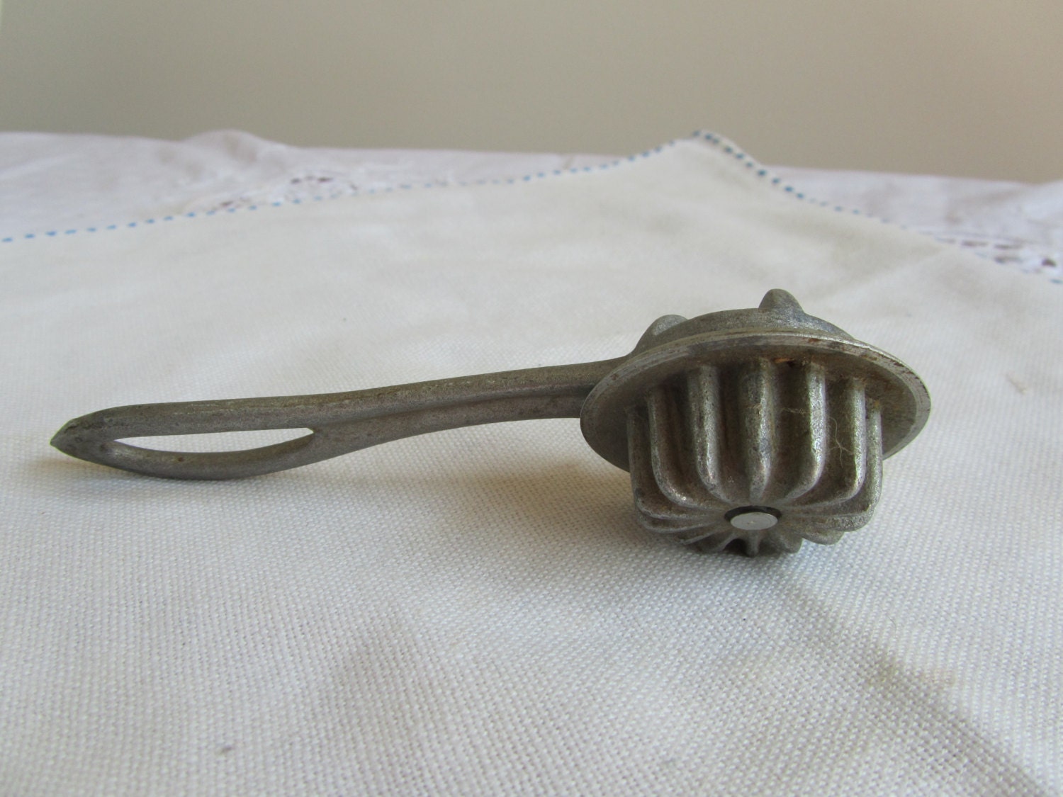 FEATURED ITEM Vintage Pie Crust Crimper item by VintageBridges