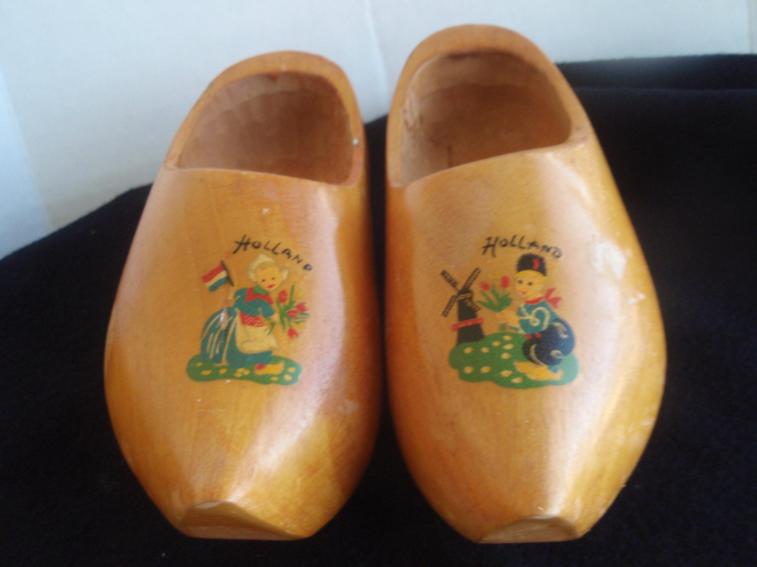 Dutch Wooden Shoes Made in Holland Souvenir pair of wooden