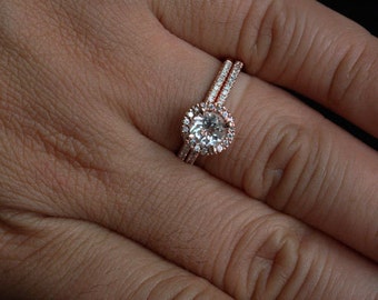 14k White Gold 10x8mm Aquamarine Cushion Halo and Diamonds 14k White Gold 10x8mm Aquamarine Cushion Halo and Diamonds