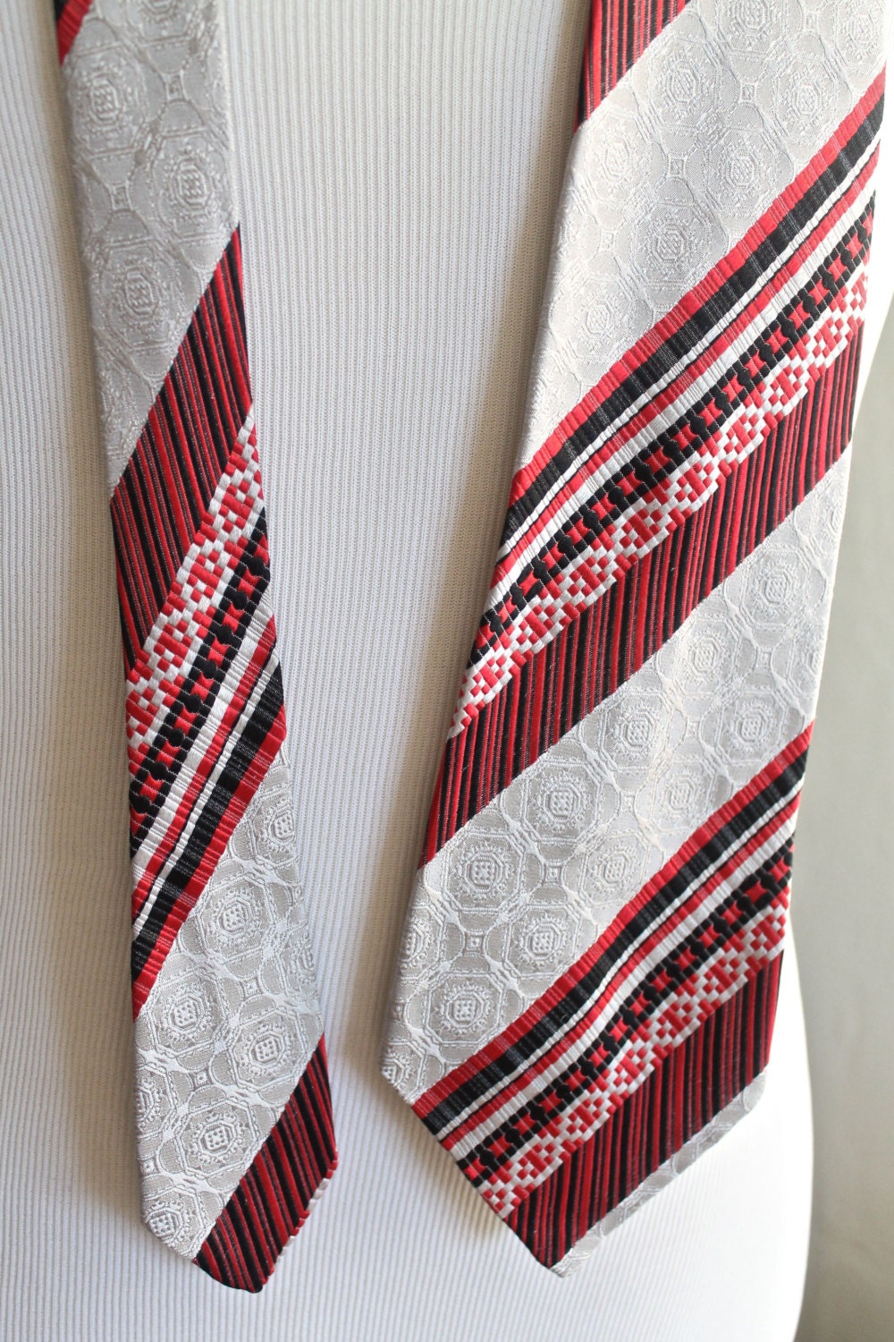 1960’s Red and SIlver Italian Silk Tie from Macy’s California